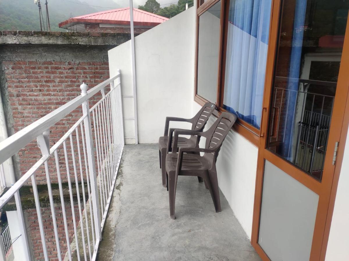 Hotel Amandeep Dharamshala Buitenkant foto